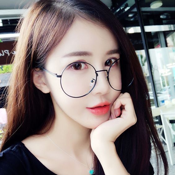 Pretty girl with super cute glasses