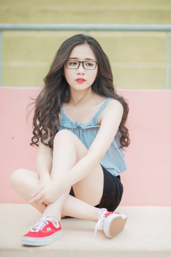 Pretty girl wearing glasses 74
