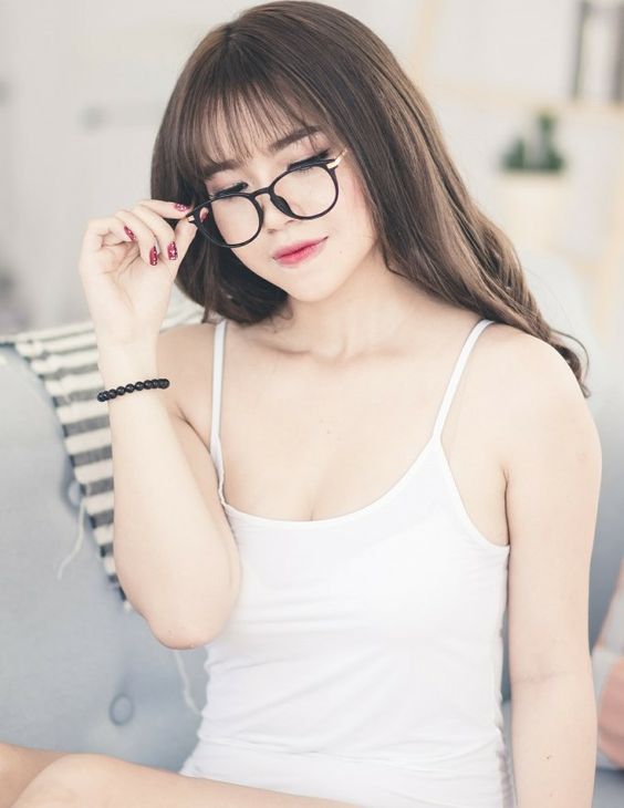 Pretty girl wearing glasses 76