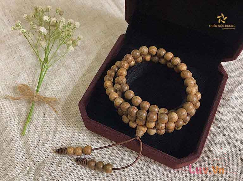 Những lưu ý đặc biệt khi đeo chuỗi vòng 108 hạt trầm hương 9 Nơi bán vòng trầm hương uy tín